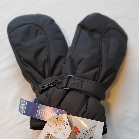 NEW Thinsulate 3M Boys Sz S M Snow Ski Gloves Waterproof IGLOOS Winter Black